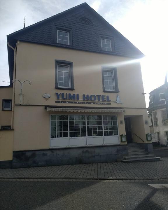 Yumi Hotel